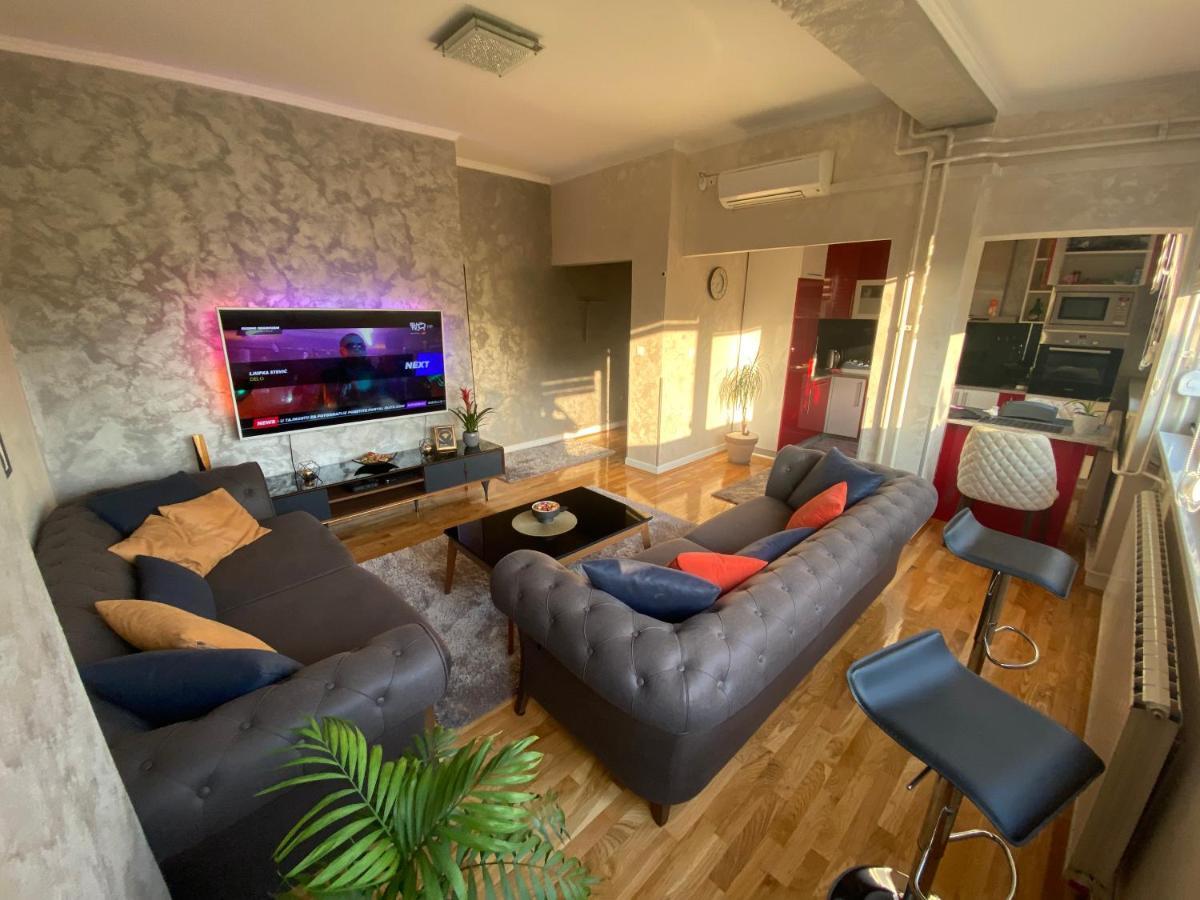 Apartman Amy Delux Zenica Buitenkant foto