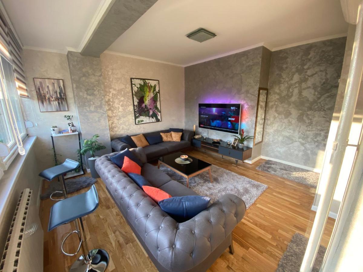 Apartman Amy Delux Zenica Buitenkant foto