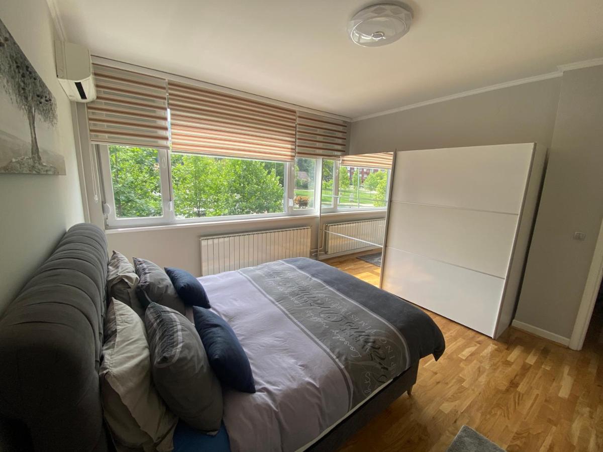 Apartman Amy Delux Zenica Buitenkant foto
