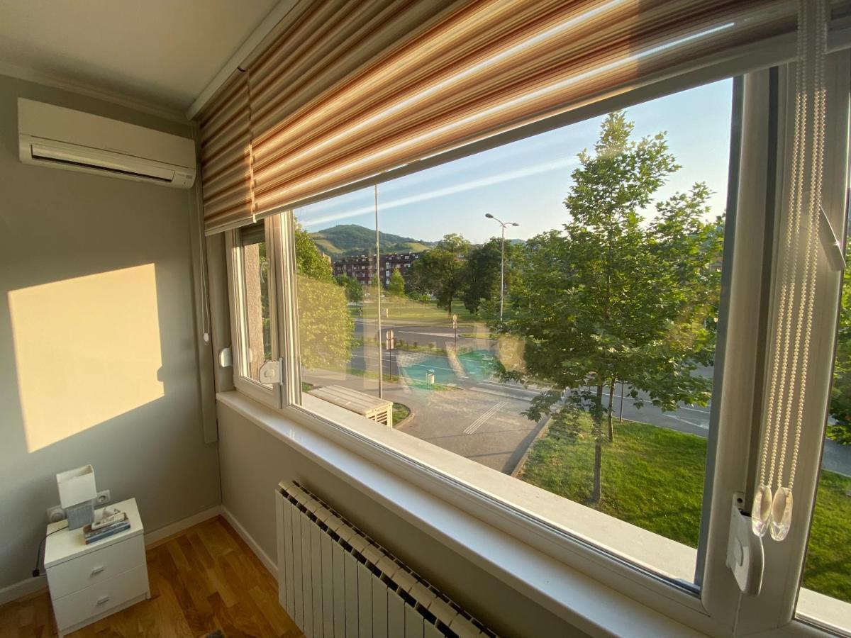 Apartman Amy Delux Zenica Buitenkant foto