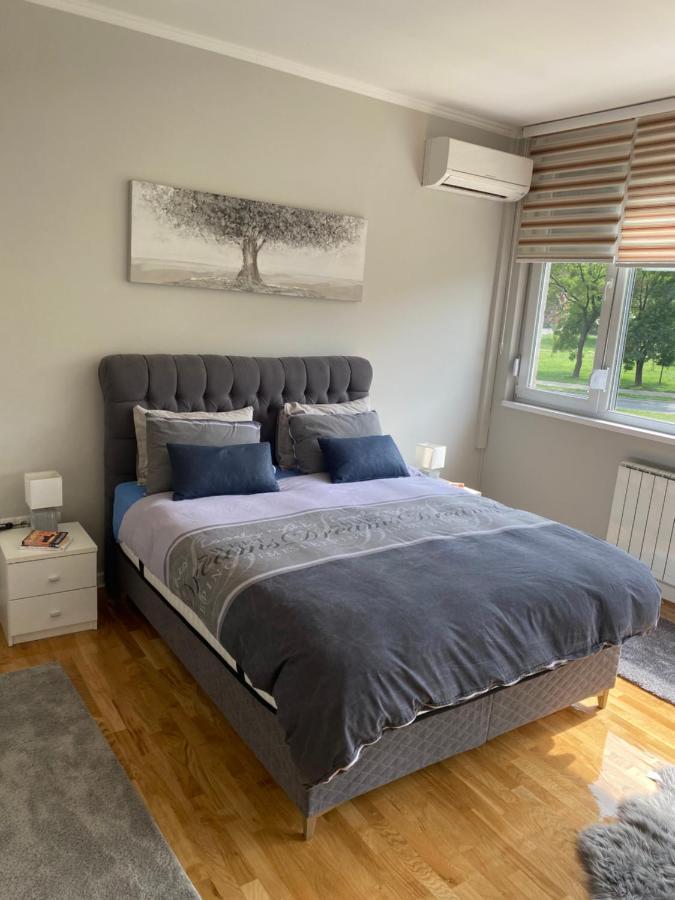 Apartman Amy Delux Zenica Buitenkant foto